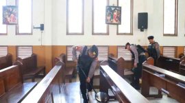 Polres Tanjung Perak Sterilisasi Sejumlah Gereja