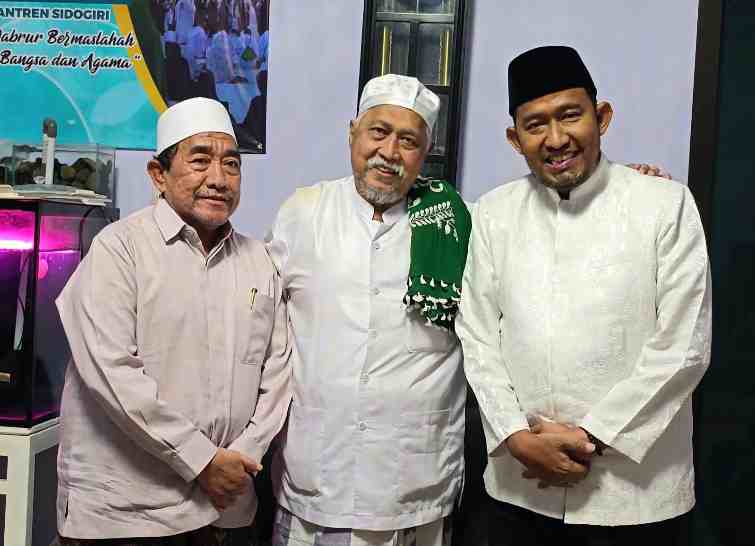 Pengasuh Ponpes Sidogiri Doakan Segala Hajat Fauzi-Imam Terkabulkan untuk Urusan Umat