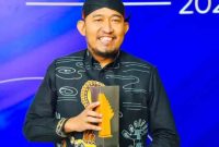 Sosok Bupati Sumenep Achmad Fauzi Wongsojudo yang dikagumi dalam kebijakannya yang responsif dalam memperjuangkan aspirasi orang pulau 