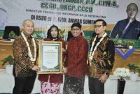 RSUD Sumenep Terima Penghargaan dari BPJS Kesehatan RI Atas Komitmen Dukung Transformasi Layanan Kesehatan Digital