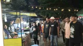 Bupati Achmad Fauzi Wongsojudo saat meninjau Taman Tajamara Sumenep. (foto/ist)
