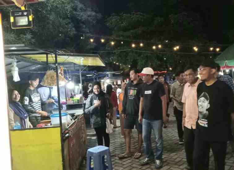 Bupati Achmad Fauzi Wongsojudo saat meninjau Taman Tajamara Sumenep. (foto/ist)