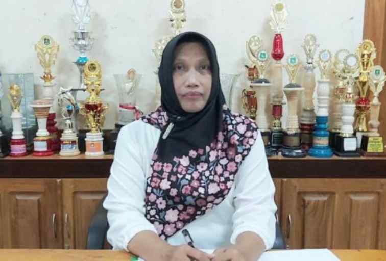 Direktur RSUD dr. H. Moh. Anwar Sumenep, dr. Erliyati
