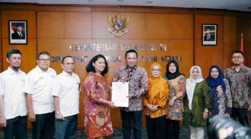 Perkuat Infrastruktur Daerah, Bupati Sampang Terima Hibah BMN dari Kemenkeu RI