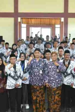 Pemkab Sumenep Dorong Guru Tingkatkan Kompetensi di Era Digital