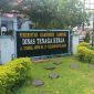 Lindungi Pekerja Rentan, Pemkab Sampang Salurkan Bantuan Iuran Jamsostek