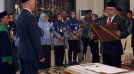 Resmi Dilantik Bupati, Direktur RSUD dr. Mohammad Zyn Sampang Komitmen Tingkatkan Kualitas Layanan dan Kenyamanan Pasien