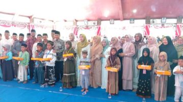 Bentuk Kepedulian, Pemkab Sampang Berbagi Kebahagiaan Santuni 1.000 Anak Yatim