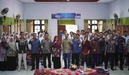 Bekali Siswa Melek Digital, Diskominfo Pamekasan Gelar Pelatihan Public Speaking dan Konten Kreatif