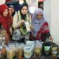 Kunjungi Stan MCF 2026, Nia Kurnia Fauzi Ajak UMKM Perempuan Perluas Pasar dan Manfaatkan Teknologi