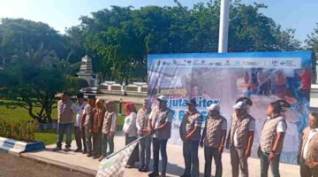 Bantu Warga Atasi Krisis Air, Bupati Sampang Berangkatkan Bantuan Sejuta Liter Air Bersih